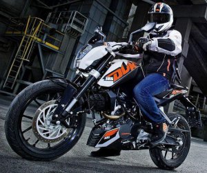 �������� KTM Duke-125: �������� ��������������, ������ �� ����
