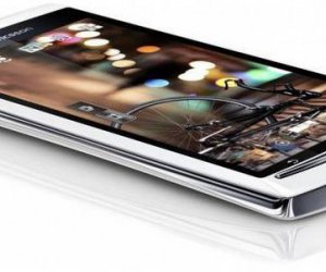 Sony Ericsson Xperia Ray: ��������������, �����, ������. Sony Ericsson Xperia Ray �� ����������