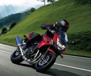 "����� ������ 250" (Suzuki Bandit 250): ���� �� ������